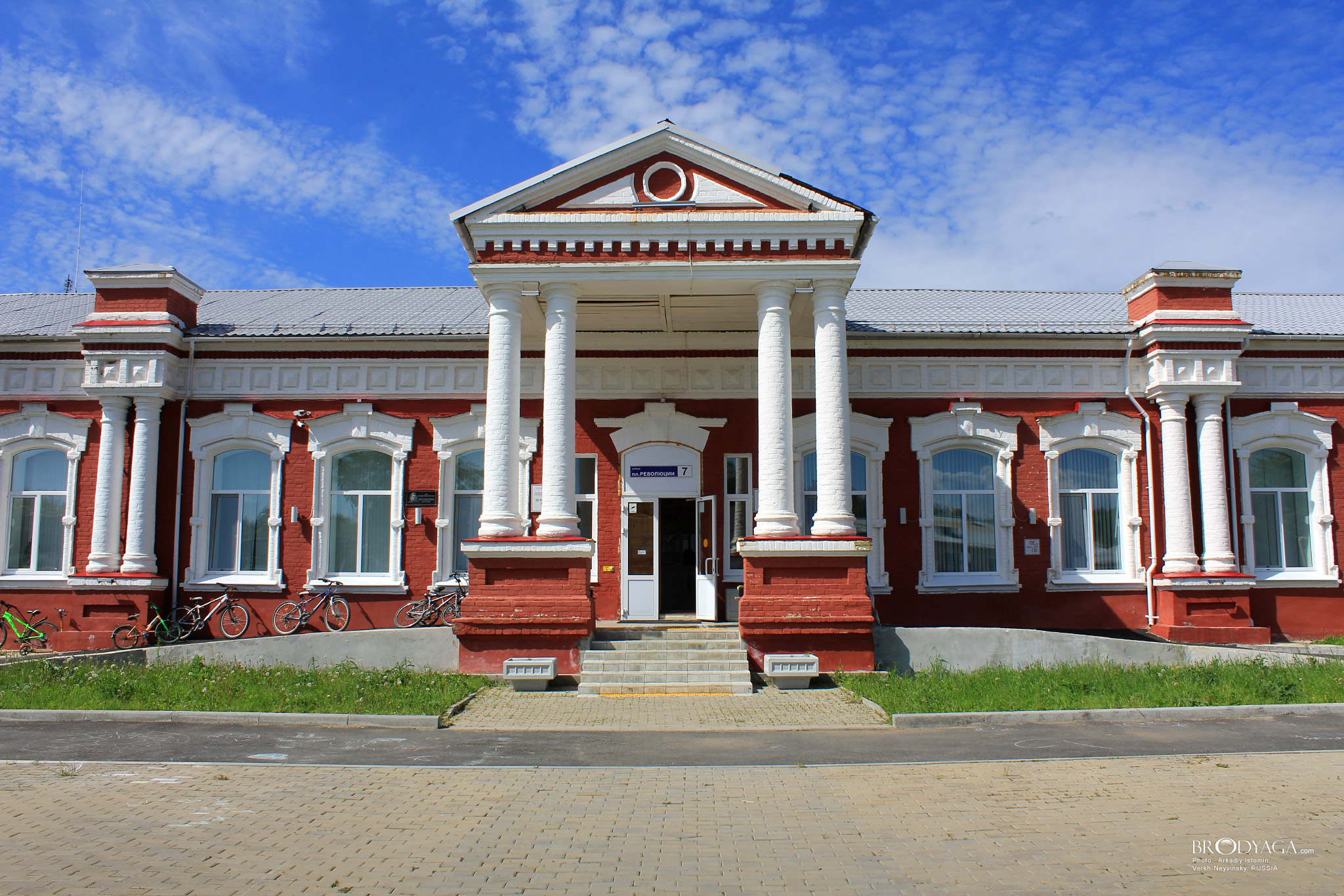 Бывший госпиталь, Верх-Нейвинский (Verkh-Neyvinsky)
